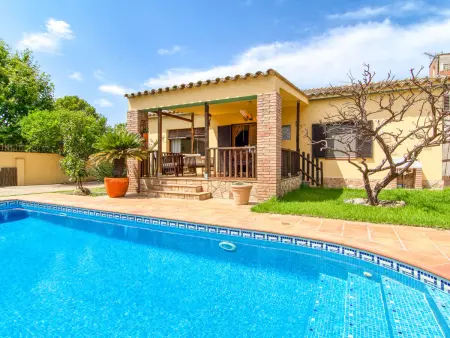 Maison Sunrise avec piscine à Vilajuiga : photo 40