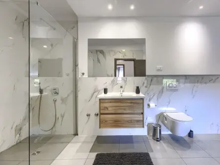 Maison 8 personnes avec piscine privée à Šišan : photo 34