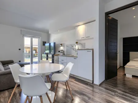 Maison 8 personnes avec piscine privée à Šišan : photo 37