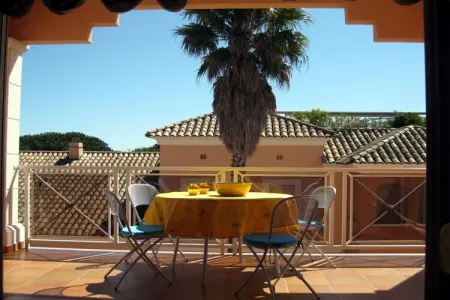 Appartement Cavalaire-sur-Mer, terrasse vue mer : photo 3