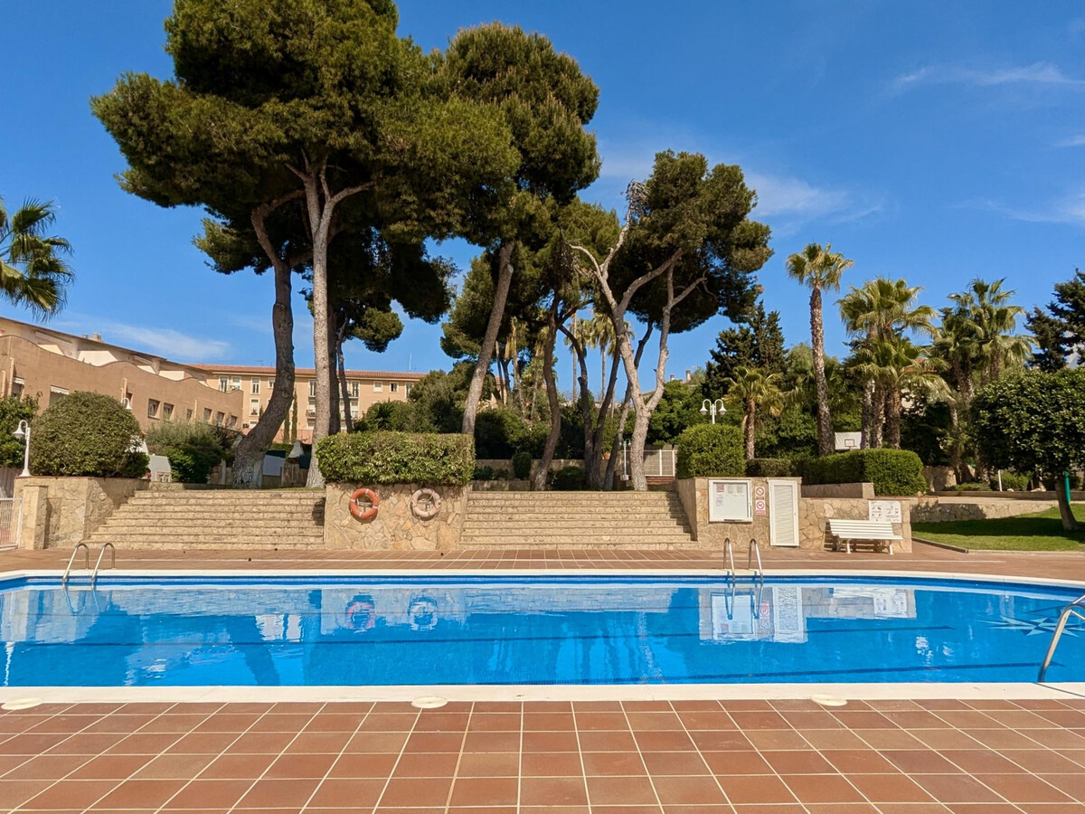 Maison 3 étages avec piscine à Altafulla - Photo 2