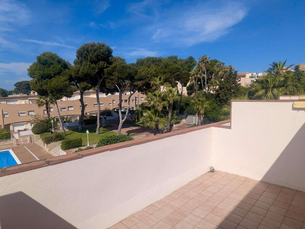 Maison 3 étages avec piscine à Altafulla - Photo 4