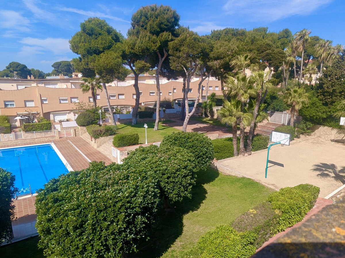 Maison 3 étages avec piscine à Altafulla - Photo 5