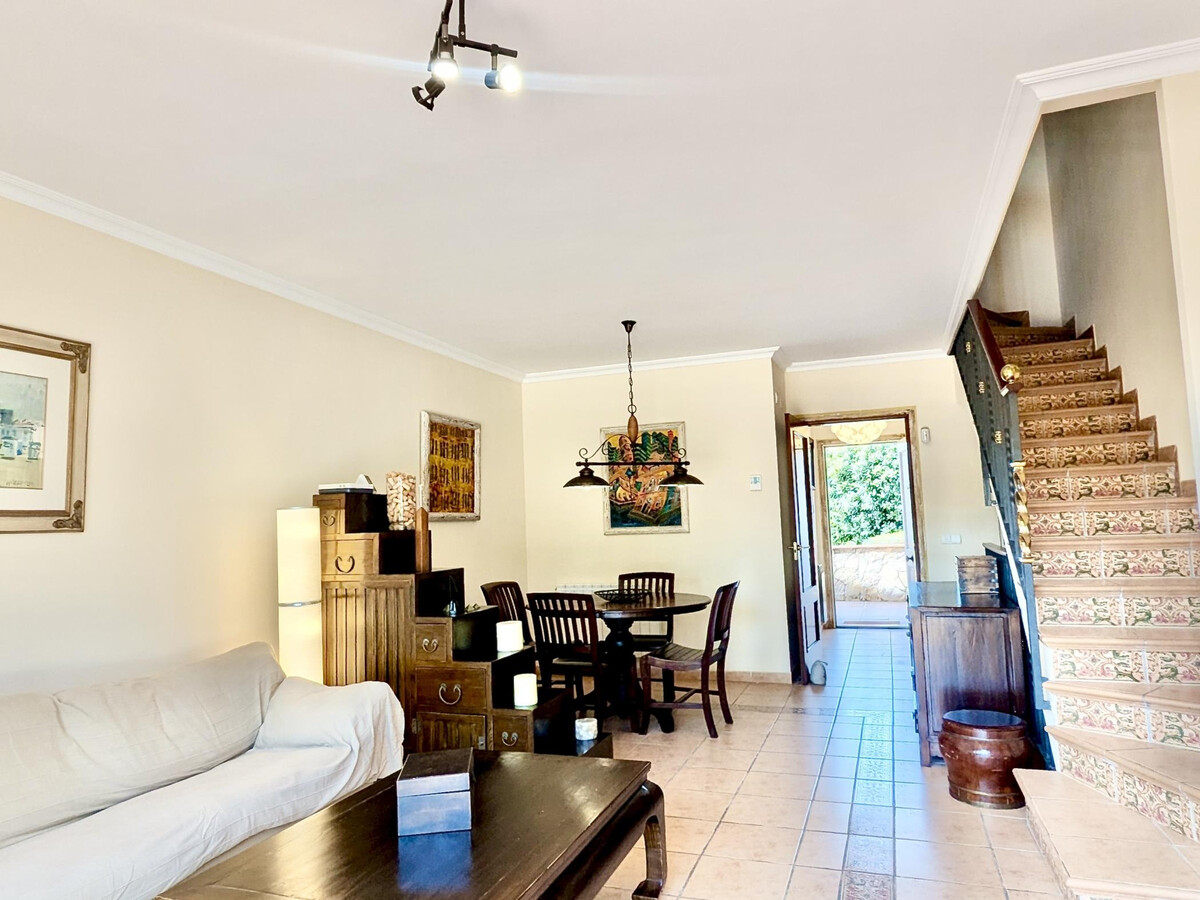 Maison 3 étages avec piscine à Altafulla - Photo 7