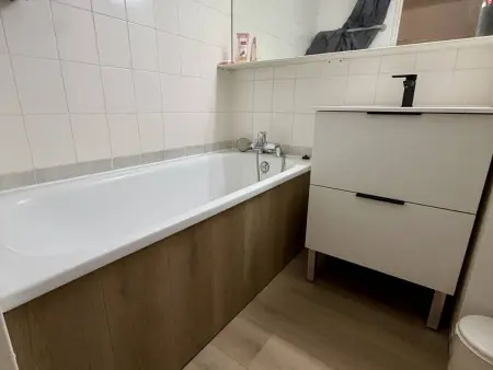 Studio cabine hyper-centre Cauterets, balcon + piscine : photo 3