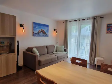 Studio cabine hyper-centre Cauterets, balcon + piscine : photo 16