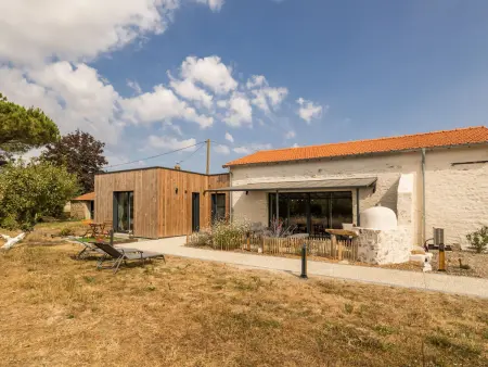 Gîte rénové 4 pers. à la campagne, 12 km mer : photo 1