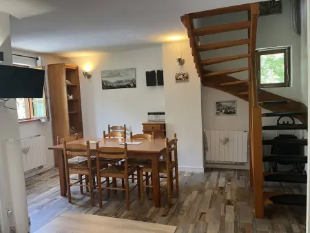 Appartement 6 pers. à Cauterets, garage et vue montagne : photo 2