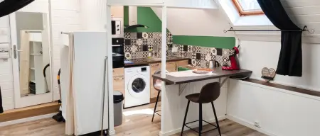 Location appartement à Calais, Appartement calme Calais centre 18 m², clim