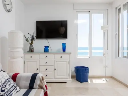 Monkó Kalypso – Appartement vue croisières à Torremolinos : photo 12