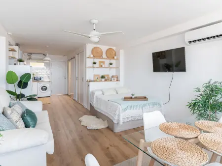 Monkó Afrodita – Appartement rénové vue mer à Torremolinos : photo 5