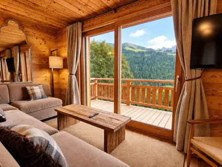 Appartement 80m² vue montagne, terrasse sud - La Clusaz : photo 2
