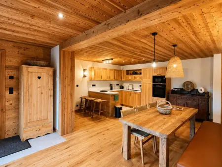 Appartement 80m² vue montagne, terrasse sud - La Clusaz : photo 5