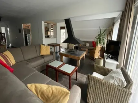 Duplex 12 pers. vue pistes à Gourette avec piscine : photo 3