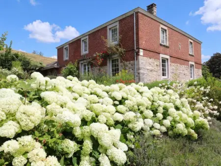 La Dépendance du Château, maison 18 pers. à Huy