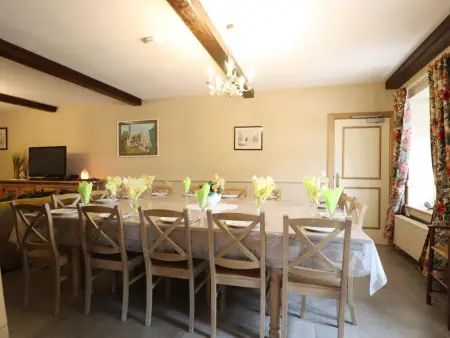 Ferme de la Galoperie : maison de groupe à Couvin, 7 chambres : photo 10