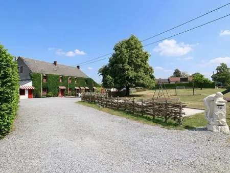 Ferme de la Galoperie : maison de groupe à Couvin, 7 chambres : photo 44