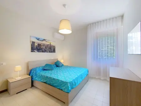 Apt rénové 54 m² avec terrasse à 450 m de la mer : photo 4