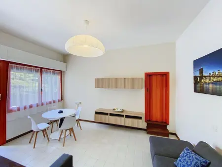 Apt rénové 54 m² avec terrasse à 450 m de la mer : photo 7