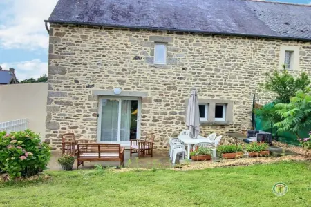 Maison 6 personnes à Plémy avec 2 jardins et terrasse : photo 3