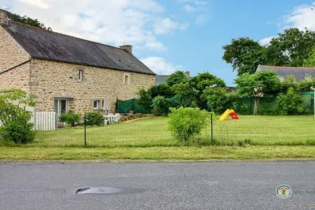 Maison 6 personnes à Plémy avec 2 jardins et terrasse : photo 4