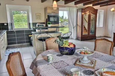 Maison 6 personnes à Plémy avec 2 jardins et terrasse : photo 12