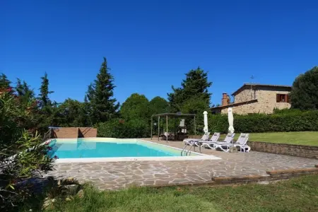 Villa toscane avec piscine privée à Lustignano : photo 1