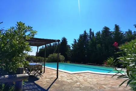 Villa toscane avec piscine privée à Lustignano : photo 3