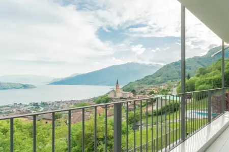 Location villa à VERCANA (CO), Villa à Vercana (CO) avec Wi-Fi