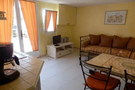 Appartement 3 pièces en bord de mer à Agay : photo 9