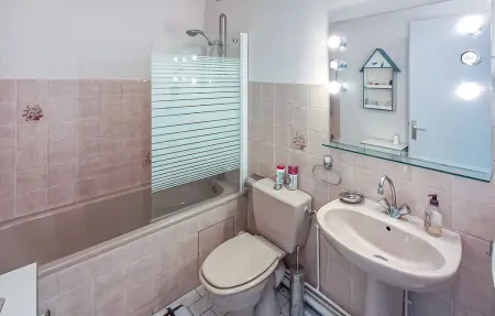 Appartement 2 chambres avec balcon, 550 m de la plage : photo 10