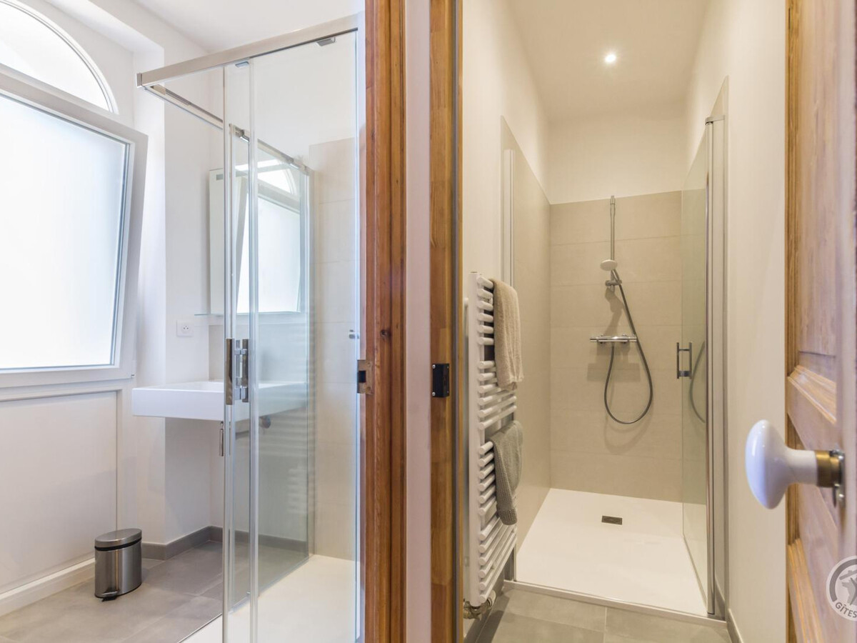 Villa 15 pers., 6 chambres rénovée à Jullouville - Photo 14