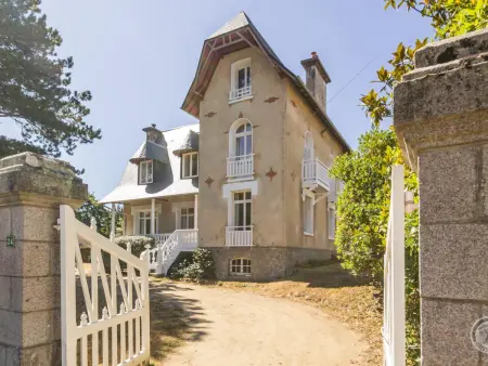 Villa 15 pers., 6 chambres rénovée à Jullouville