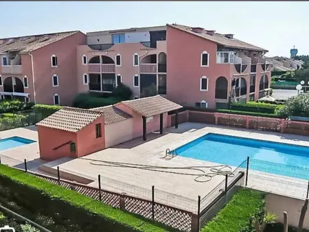 Location appartement à Canet en Roussillon, F1 cabine climatisé avec terrasse, parking - 5 pers.