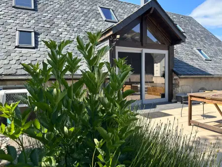 Location maison à Besse et Saint Anastaise, Gîte de charme, animaux OK, parking - 10 pers.