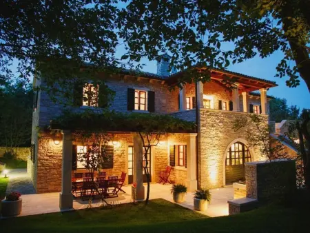 Luxusvilla mit Garten und Pool sowie herrlicher Aussicht : photo 2