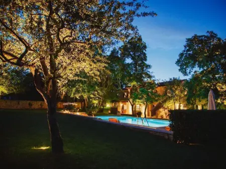 Luxusvilla mit Garten und Pool sowie herrlicher Aussicht : photo 15