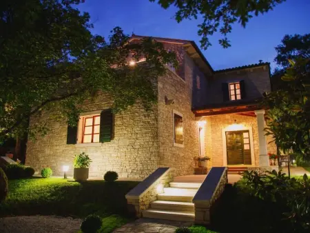 Luxusvilla mit Garten und Pool sowie herrlicher Aussicht : photo 19