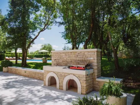 Luxusvilla mit Garten und Pool sowie herrlicher Aussicht : photo 23
