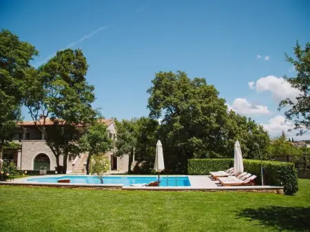 Luxusvilla mit Garten und Pool sowie herrlicher Aussicht : photo 30