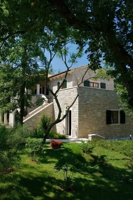 Luxusvilla mit Garten und Pool sowie herrlicher Aussicht : photo 34