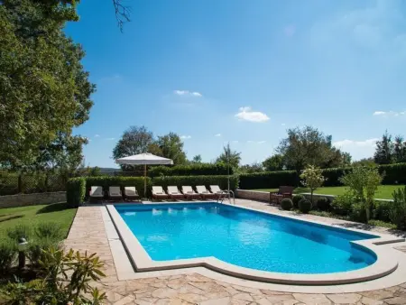 Luxusvilla mit Garten und Pool sowie herrlicher Aussicht : photo 37