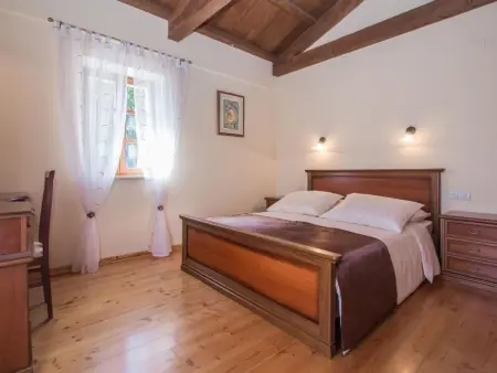 Luxusvilla mit Garten und Pool sowie herrlicher Aussicht : photo 47