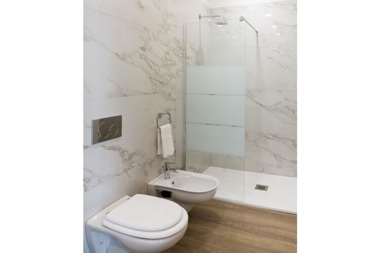 Maison 2 chambres à Catania avec 2 salles de bains - Photo 7