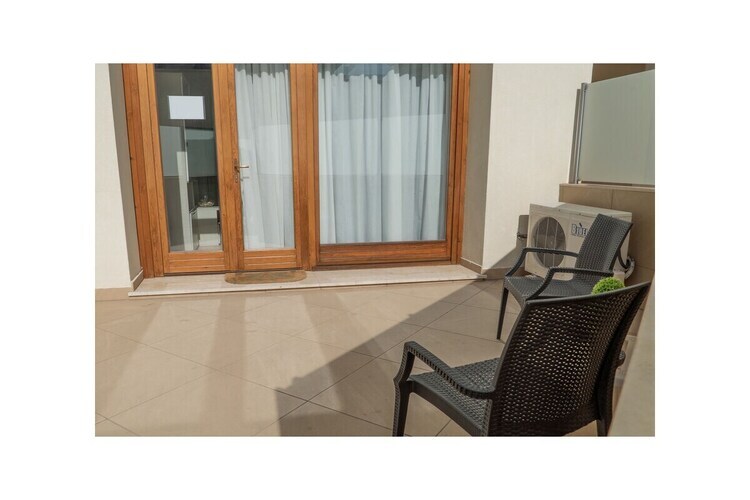 Maison moderne 1 chambre à Catania, terrasse privée - Photo 3