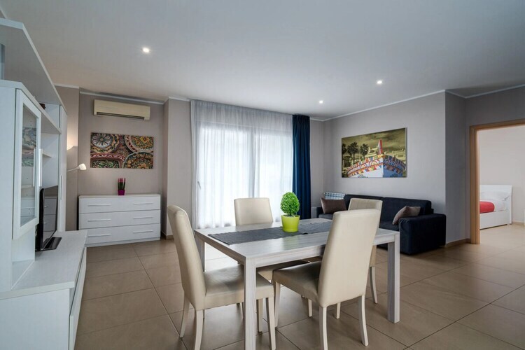 Maison moderne 1 chambre à Catania, terrasse privée - Photo 4