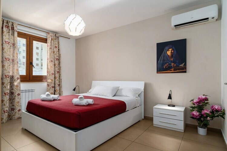 Maison moderne 1 chambre à Catania, terrasse privée - Photo 6