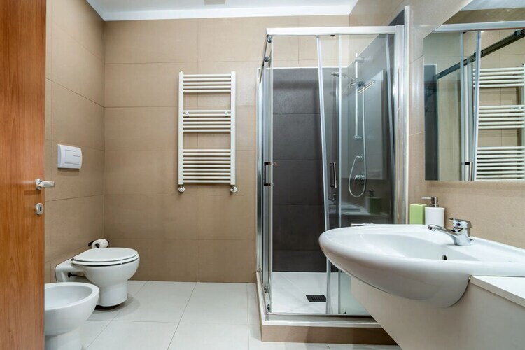 Maison 6 personnes à Catania, 2 chambres, 2 salles de bains - Photo 11