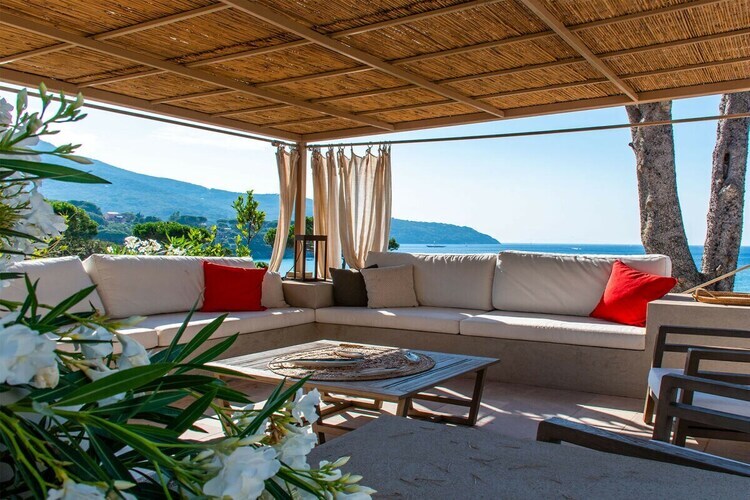 Villa bord de mer avec accès privé à la plage, Procchio - Photo 2