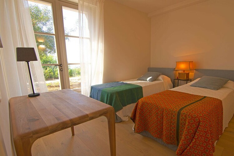 Villa bord de mer avec accès privé à la plage, Procchio - Photo 36